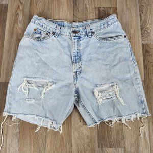 Levi's 515 Junior Women's Size 13 Light Wash Blue Denim Distressed Jean Shorts